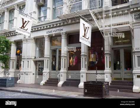 louis vuitton locations nyc|louis vuitton stores nyc.